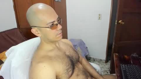 Snapshot of saintedy01 chatting on 10.19.25 saintedy01 online show from 10.19.25