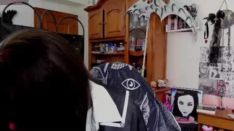 Snapshot of sakaexxx chatting on 06.15.26 online show from 06.15.26