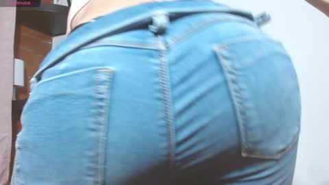 Snapshot of sakura_skinny chatting on 12.05.24 Sakura Skinny online show from 12.05.24