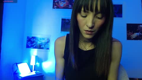 Snapshot of sakura_skinny chatting on 12.18.24 Sakura Skinny online show from 12.18.24