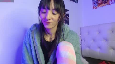 Snapshot of sakura_skinny chatting on 12.30.24 Sakura Skinny online show from 12.30.24