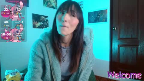 Snapshot of sakura_skinny chatting on 01.07.25 Sakura Skinny online show from 01.07.25