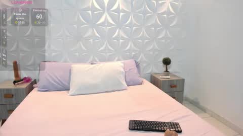 salem_rose01 online show from 02.06.26