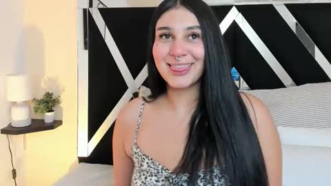 Snapshot of salem_sp chatting on 09.22.25 Salem online show from 09.22.25