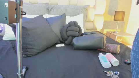 Snapshot of salem_sp chatting on 09.29.25 Salem online show from 09.29.25