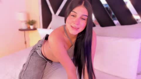 Snapshot of salem_sp chatting on 10.16.25 Salem online show from 10.16.25