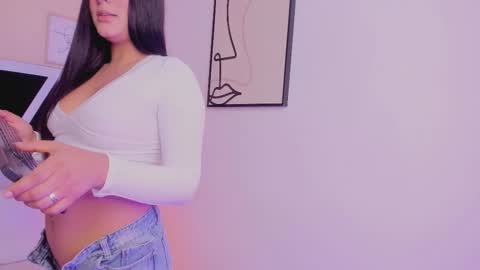 Snapshot of salem_sp chatting on 11.14.25 Salem online show from 11.14.25