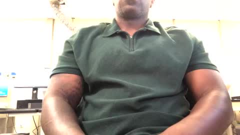 Snapshot of salgozzi chatting on 09.20.25 Cum Hanks online show from 09.20.25