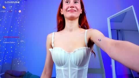 Snapshot of sallybiscuit chatting on 01.12.25 Sally online show from 01.12.25