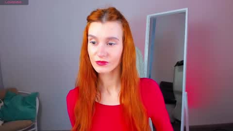 Snapshot of sallybiscuit chatting on 02.26.25 Sally online show from 02.26.25