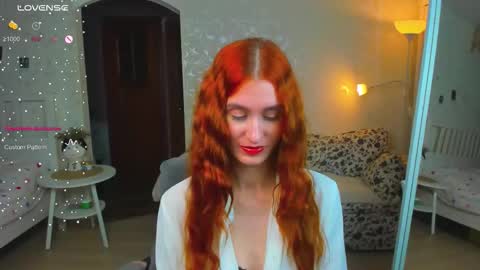 Snapshot of sallybiscuit chatting on 11.06.25 Sally online show from 11.06.25