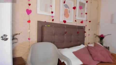 Snapshot of salo____ chatting on 02.19.26 Salo online show from 02.19.26