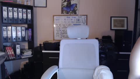 Snapshot of salome_010 chatting on 01.07.25 Salome online show from 01.07.25