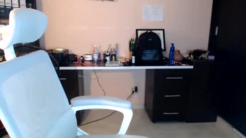 Snapshot of salome_010 chatting on 02.22.25 Salome online show from 02.22.25