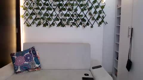 Snapshot of salome_010 chatting on 09.10.25 Salome online show from 09.10.25