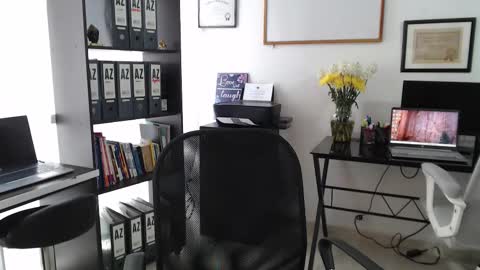 Snapshot of salome_010 chatting on 10.16.25 Salome online show from 10.16.25