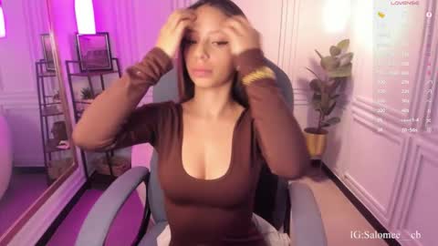 Snapshot of salome__evans chatting on 10.15.25 salome__evans online show from 10.15.25