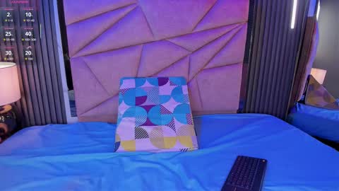 Snapshot of salome_duque chatting on 11.21.25 Salome Duque online show from 11.21.25