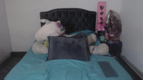 yenny online show from 11.11.25