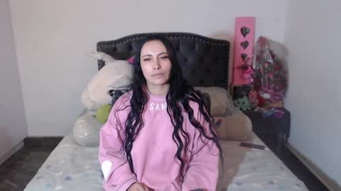 Snapshot of salomefox2 chatting on 01.09.26 yenny online show from 01.09.26