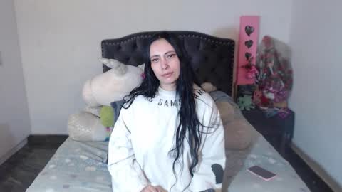 Snapshot of salomefox2 chatting on 02.10.26 yenny online show from 02.10.26