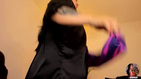 Snapshot of salomekross_ chatting on 02.09.25 Salome Kross online show from 02.09.25