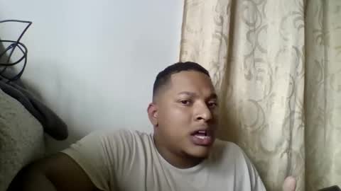 Snapshot of salomoon23 chatting on 10.05.25 INSTAGRAM luis1pedraza online show from 10.05.25