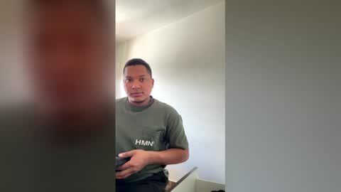 Snapshot of salomoon23 chatting on 05.24.26 INSTAGRAM luis1pedraza online show from 05.24.26