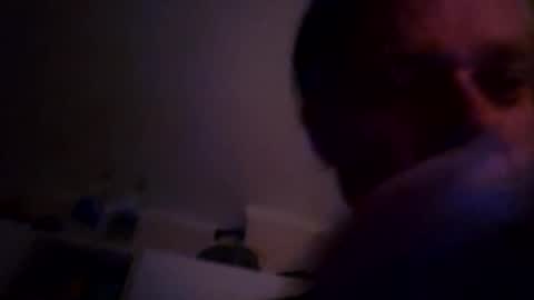 Snapshot of salsapaulus chatting on 11.18.25 salsapaulus online show from 11.18.25