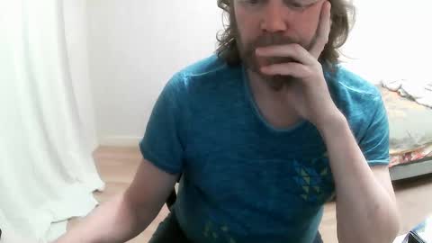 Saltimbanquier  Salt  ou  Banquier  online show from 02.14.25