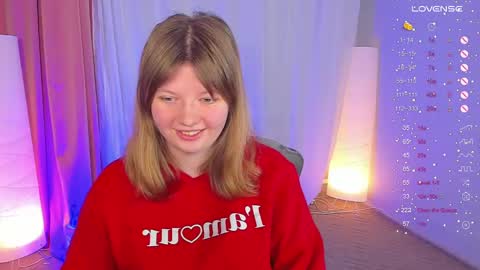 Snapshot of salut_love chatting on 01.12.25 Ruby online show from 01.12.25