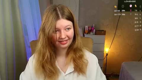 Snapshot of salut_love chatting on 11.09.25 Ruby online show from 11.09.25