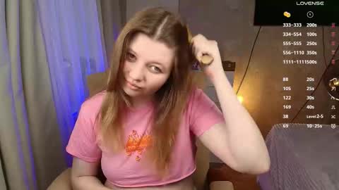 Snapshot of salut_love chatting on 12.14.25 Ruby online show from 12.14.25