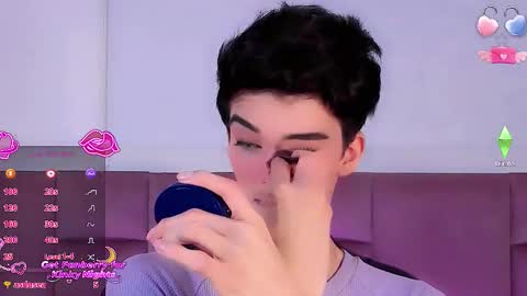 Snapshot of salvatore_boom chatting on 11.21.25 salvatore_boom online show from 11.21.25