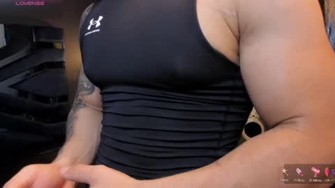 Snapshot of salvatore_damore chatting on 10.25.25 SALVATORE online show from 10.25.25