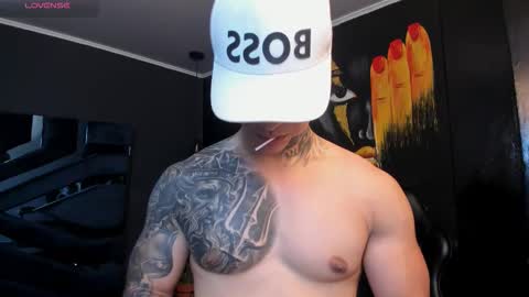 Snapshot of salvatore_damore chatting on 11.09.25 SALVATORE online show from 11.09.25