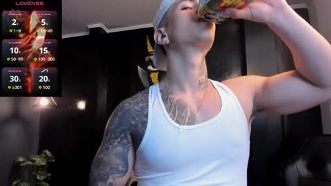 Snapshot of salvatore_damore chatting on 12.14.25 SALVATORE online show from 12.14.25