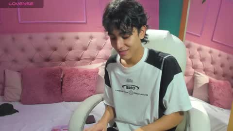 Snapshot of salvatore_monterey chatting on 01.08.25 salvatore online show from 01.08.25