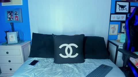 sam__cute online show from 09.08.25