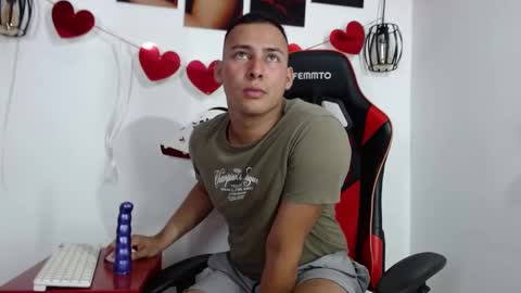 Snapshot of sam_boy_kinky chatting on 09.12.25 sam_boy_kinky online show from 09.12.25