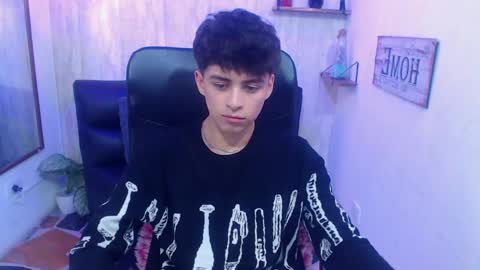 Snapshot of sam_daves chatting on 02.04.25 Sam online show from 02.04.25