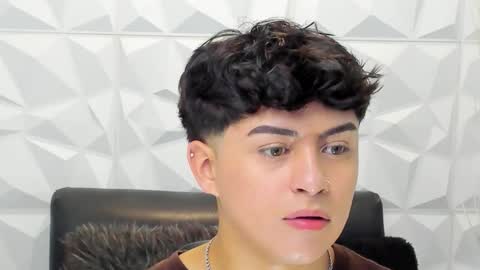 Snapshot of sam_daves_ chatting on 11.21.25 Sam online show from 11.21.25