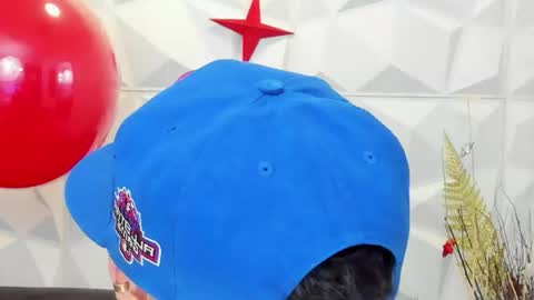 Snapshot of sam_daves_ chatting on 12.16.25 Sam online show from 12.16.25