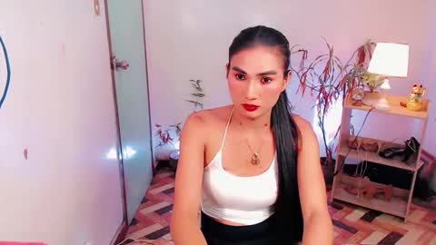 Snapshot of sam_mitinair chatting on 12.05.24 sam online show from 12.05.24