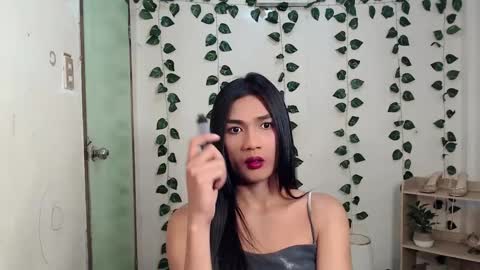 Snapshot of sam_mitinair chatting on 02.18.25 sam online show from 02.18.25