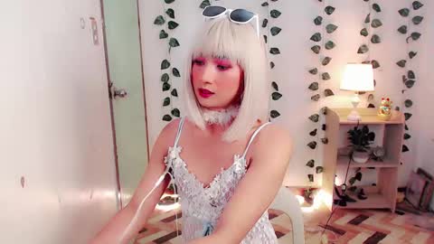 Snapshot of sam_mitinair chatting on 03.04.25 sam online show from 03.04.25