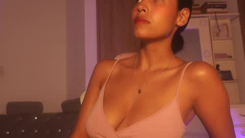 Snapshot of sam_robert17 chatting on 09.26.25 Samantha Roberts online show from 09.26.25
