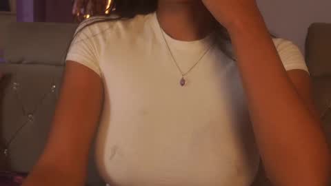 Snapshot of sam_robert17 chatting on 10.07.25 Samantha Roberts online show from 10.07.25