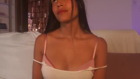 Snapshot of sam_robert17 chatting on 10.20.25 Samantha Roberts online show from 10.20.25