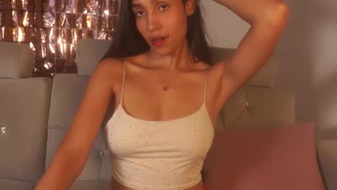 Snapshot of sam_robert17 chatting on 11.10.25 Samantha Roberts online show from 11.10.25